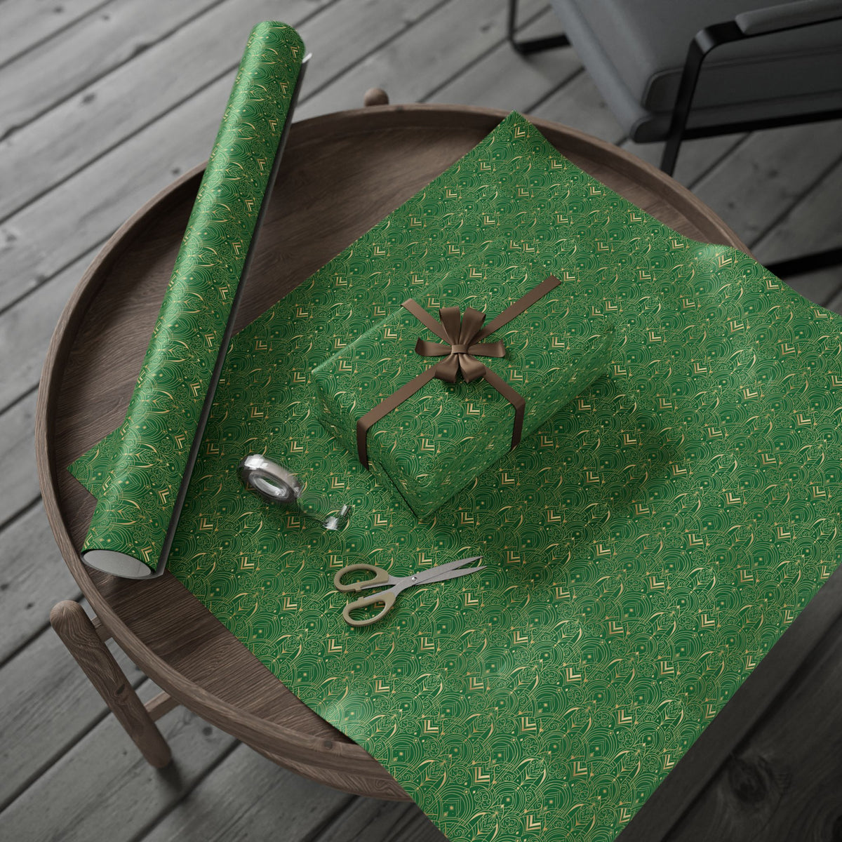 Festive Green & Gold Wrapping Paper Roll — Elegant Holiday Gift Wrap