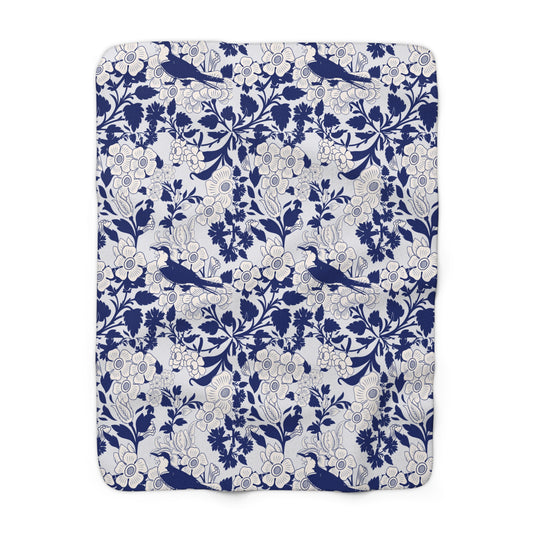 Blue & White Floral Bird Sherpa Blanket – Chinoiserie Navy Botanical Fleece Throw