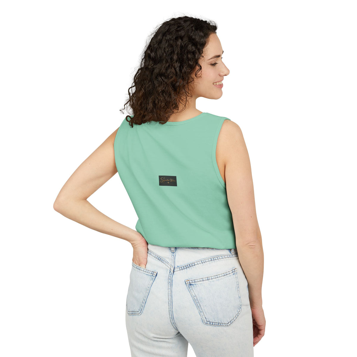 Minimalist Garment-Dyed Tank Top – Relaxed Fit Unisex Summer Tank