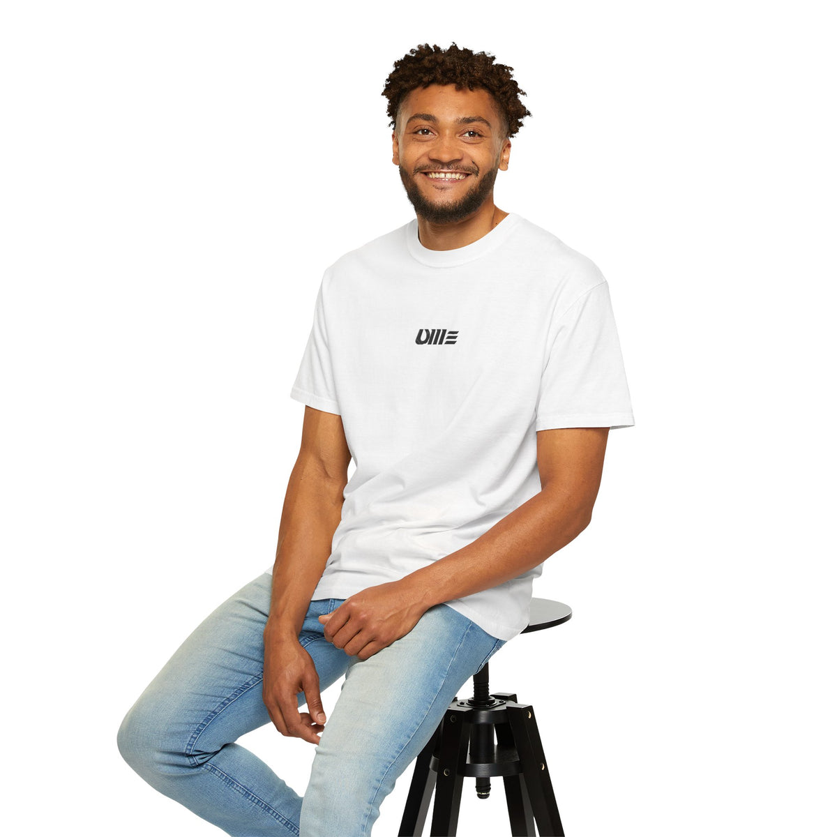 Minimalist 'ONE' Logo T-Shirt — Modern Graphic Tee